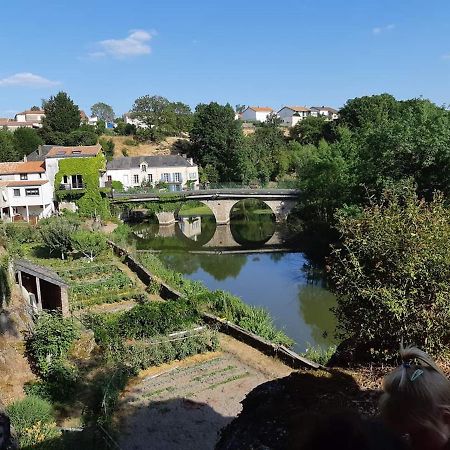 Gîte Le Haut du Pavé 3 à 7 chambres 6 à 14 couchages, 3 min du Puy du Fou Les Épesses Exterior foto